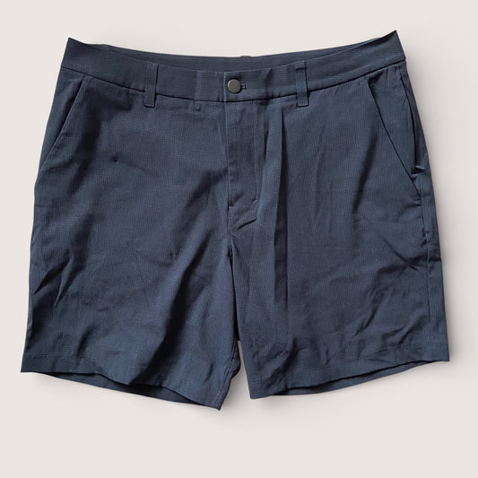 Lululemon Men's Shorts Size 33