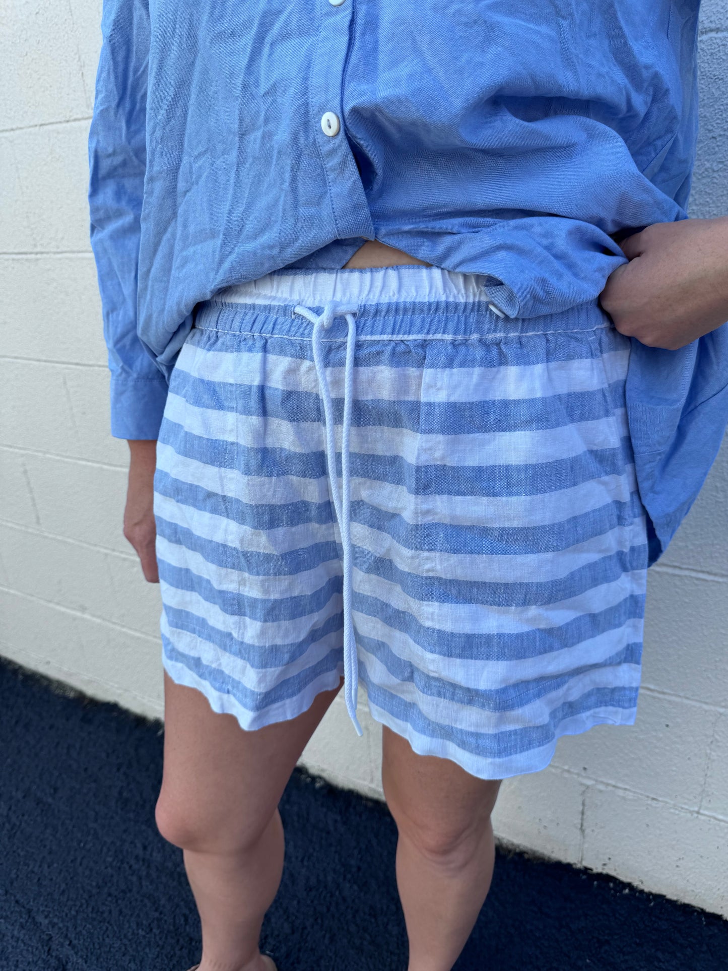 Lou and Grey Shorts Size Large